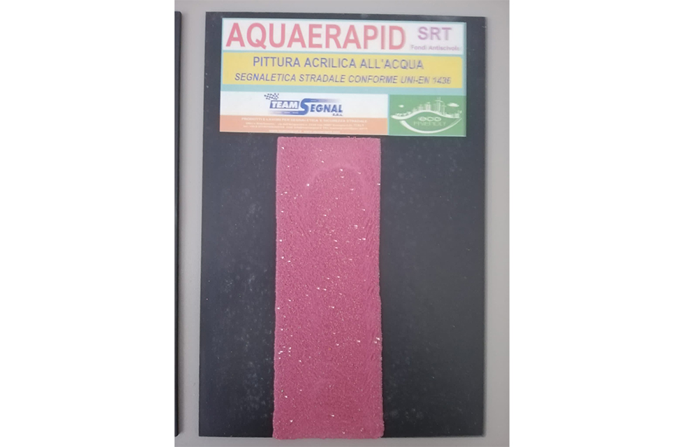 pittura acrilica all acqua aquaerapid team segnal
