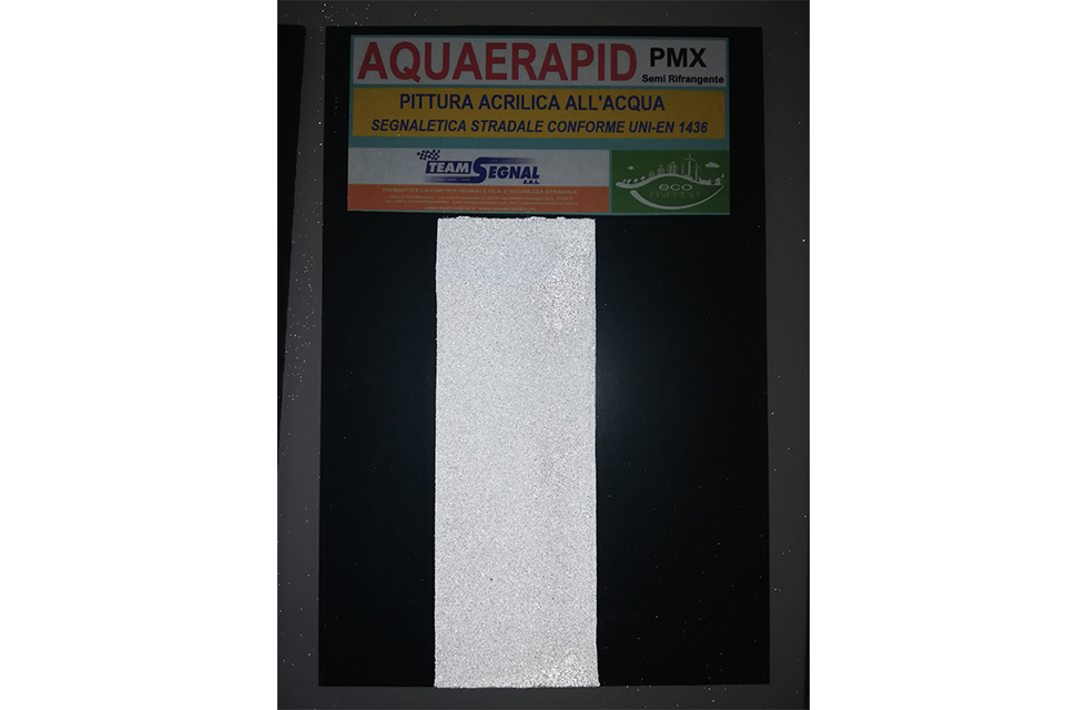 vernice semirifrangente per segnaletica stradale aquaerapid team segnal